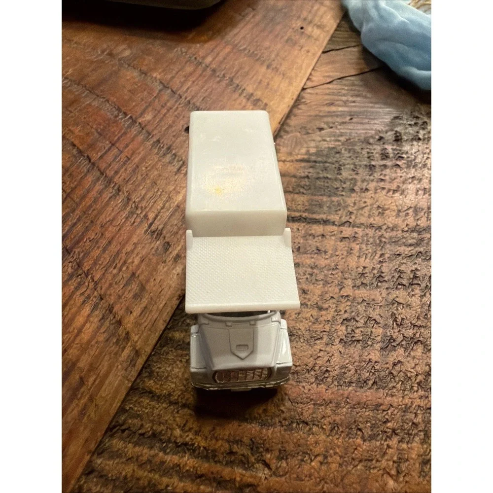 Toy Food Catering Truck * Airport Exclusive Unbranded 1:64 Scale Car